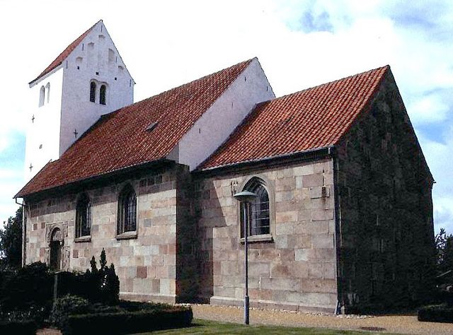 Stjær Kirke set fra syd-øst