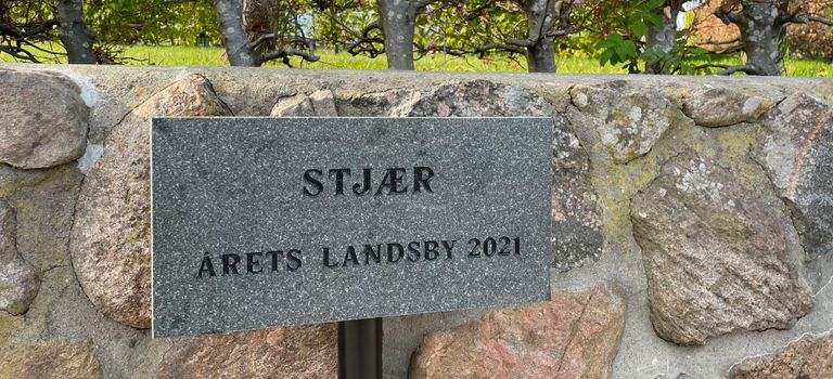 Stjær - Årets landsby 2021 skilt